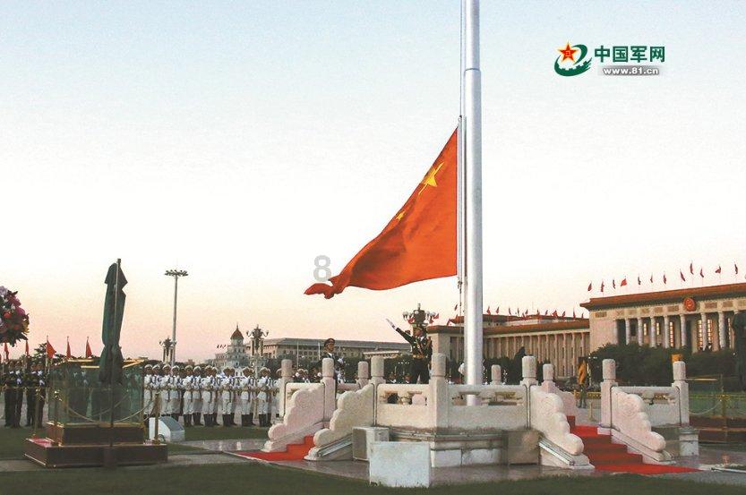 为何脖子上会出现“小肉疙瘩”呢?可能和3个原因有关,了解一下